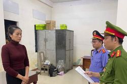 Cháu ruột 'thổi bay' 19 chỉ vàng của cô bằng kịch bản đưa đi ăn sáng