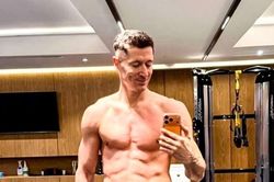 Hình ảnh gây kinh ngạc của Lewandowski