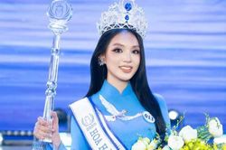 Người đẹp Phú Thọ đăng quang Hoa hậu Sinh viên Hòa bình Việt Nam 2025