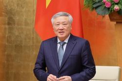 Phối hợp đồng bộ báo chí truyền thống và truyền thông số trong đấu tranh phản bác quan điểm sai trái, thù địch