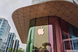 Vì sao Google và Apple không tự sản xuất điện thoại
