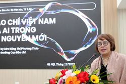 Không thể để báo chí 'tự bơi' trong kỷ nguyên AI