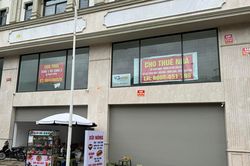 Biệt thự 50 tỷ thành kho, căn hộ hạng sang mỏi mắt tìm khách