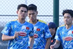 Khuất Văn Khang lập kỷ lục 3 lần dự U23 châu Á