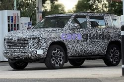 Mitsubishi Pajero 2026 lộ diện với diện mạo mạnh mẽ mới