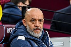 HLV Nuno Santo nguy cơ bị sa thải lần thứ 2 tại Ngoại hạng Anh
