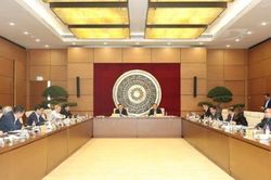 Tiếp tục hoàn thiện chính sách Luật Dầu khí (sửa đổi)