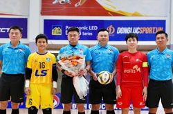 Tuyết Dung tái xuất sân futsal sau khi giã từ bóng đá sân 11