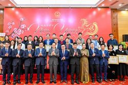 Bộ trưởng Ngoại giao Lê Hoài Trung gặp mặt báo chí nhân dịp Xuân Bính Ngọ 2026