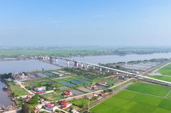 Ninh Bình nghiên cứu quy hoạch đô thị hai bên sông Đáy gần 7.000ha