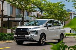 Giá xe Mitsubishi Xpander tháng 12/2025: Ưu đãi 100% phí trước bạ