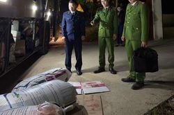 Tiêu hủy 500 kg sản phẩm động vật không rõ nguồn gốc, xuất xứ