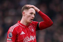 Elliot Anderson lập kỷ lục chuyền bóng tại Ngoại hạng Anh: Lời giải cho tuyến giữa của Man Utd