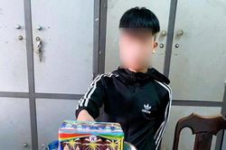 Pháo lậu 'vi hành'