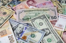 Tỷ giá ngoại tệ hôm nay 3/1: Đồng USD phục hồi, tỷ giá trung tâm ở mức 25.121 VND