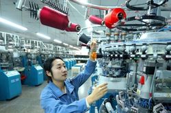 Kết thúc năm 2025, kinh tế châu Âu suy giảm sâu, châu Á tỏa sáng