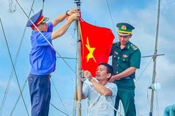 Cùng ngư dân bám biển đúng luật, quyết tâm đẩy lùi khai thác IUU