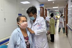 Cẩn trọng với các bệnh truyền nhiễm trong Tết Dương lịch