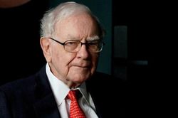 Warren Buffett lý giải nguyên nhân không nên đầu tư vào ngành hàng không