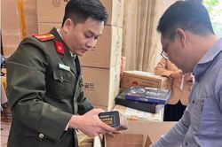 Ai đứng sau những sản phẩm được bán với giá 'trên trời' cho người cao tuổi?