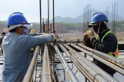 Giá thép hôm nay 5/1: Thị trường trong nước ổn định, thép thế giới giảm nhẹ
