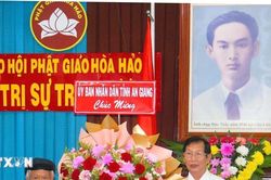 An Giang: Thăm, chúc mừng Đại lễ Đản sinh Đức Huỳnh Giáo chủ Phật giáo Hòa Hảo