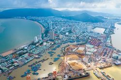 Cảng Quy Nhơn (QNP): Kế hoạch lãi 195 tỷ đồng năm 2026 đi ngang, giảm mạnh đầu tư về dưới 200 tỷ đồng