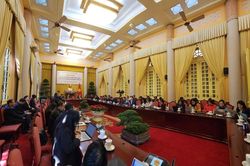 Giao Chính phủ quy định lộ trình miễn phí sách giáo khoa