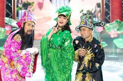 Vân Dung nghẹn ngào báo tin 'Táo Quân' vắng bóng đêm giao thừa