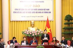 C&ocirc;ng bố hai luật do TANDTC chủ tr&igrave; x&acirc;y dựng: Ho&agrave;n thiện thiết chế tư ph&aacute;p, hỗ trợ phục hồi doanh nghiệp