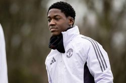 Burnley vs MU: Tin vui trước giờ G, Mainoo sẵn sàng tái xuất?