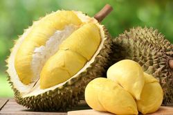 Giá sầu riêng ngày 7/1: Sầu riêng Thái lập đỉnh 110.000 đồng/kg, Ri6 tăng mạnh