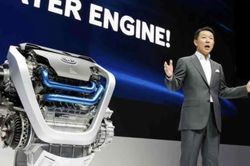 Thực hư tin đồn Toyota phát triển động cơ chạy bằng nước