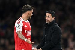 Arsenal nhắm Tino Livramento thay thế Ben White: Kế hoạch làm mới hành lang phải