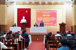 Lấy ý kiến cử tri nơi công tác đối với người dự kiến giới thiệu ứng cử đại biểu HĐND phường Bàn Thạch và xã Hiệp Đức