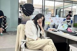 Cứ thế này bảo sao lương thưởng, sự nghiệp ngày càng thụt lùi