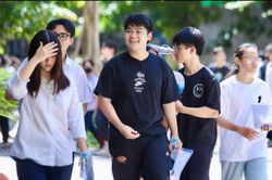 51 trường đại học đồng loạt bỏ hoặc giảm xét học bạ