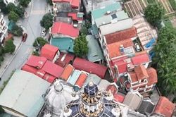 Lâu đài lớn nhất Việt Nam hiện ra sao?