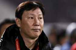 HLV Kim Sang-sik và nước cờ thay người táo bạo giúp U23 Việt Nam hạ Kyrgyzstan 2-1