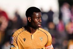 Arsenal và bài toán Marc Guehi: Nước cờ tài chính thay thế Piero Hincapie