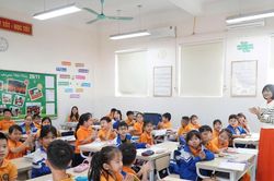 Nghệ An: 27 giáo viên vừa trúng tuyển theo diện thu hút