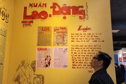 Trưng bày loạt hiện vật quý về những mùa Xuân lịch sử của dân tộc