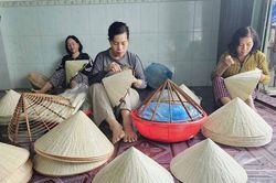 Mở hướng để làng nghề nón lá Gò Găng tồn tại và phát triển