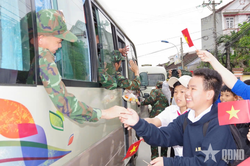 Đắk Lắk: Nhân dân cảm ơn bộ đội xây 331 căn nhà 'Chiến dịch Quang Trung'
