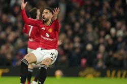 Kết quả MU vs Brighton: Gruda rực sáng, MU trả giá vì sai lầm