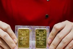 Giá SJC bán ra trên 162 triệu đồng/lượng
