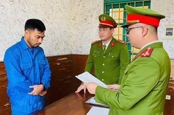 Khởi tố nguyên giám đốc ngân hàng chiếm đoạt tiền của khách qua 'đáo hạn'