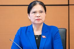 Giới thiệu bà Hà Thị Nga làm Phó Chủ tịch - Tổng Thư ký Ủy ban Trung ương MTTQ Việt Nam