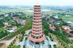 Ngôi chùa hơn 300 tuổi ở Bắc Ninh có tượng ngọc độc đáo