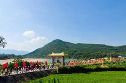 Đưa văn hóa thật sự trở thành nền tảng, nguồn lực nội sinh quan trọng cho phát triển